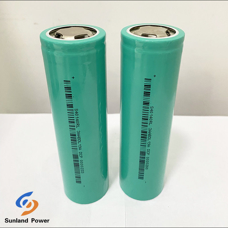 3.0V 15Ah κυλινδρική μπαταρία ιόντων νατρίου 40140 μπαταρία με ρυθμό 3C για ηλιακό σύστημα ενέργειας