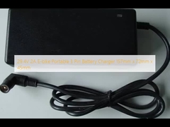 29.4V 2A Ηλεκτρονικό ποδήλατο Φορητό φορητό φορτιστή μπαταρίας 3 πιν 157mm x 72mm x 45mm